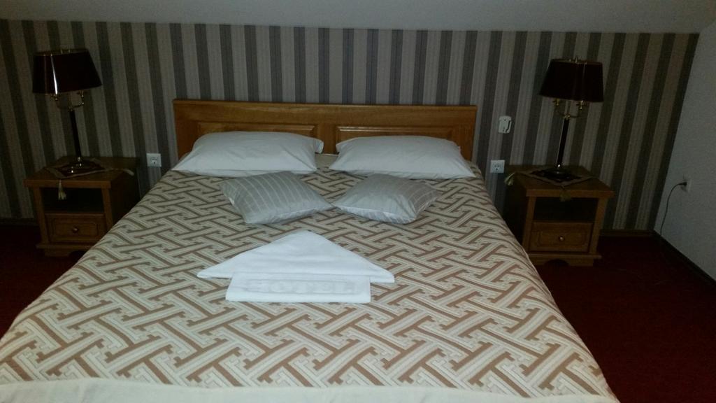 Hotel Latinski Most Сараєво Екстер'єр фото